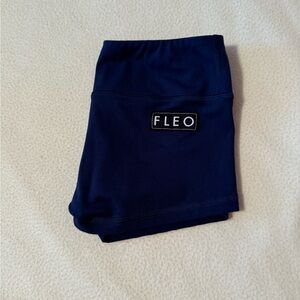 Fleo single Layer Short